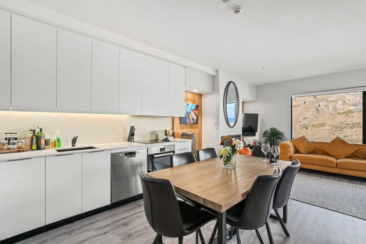 Luxury Pent House Views Appartement Queenstown Buitenkant foto